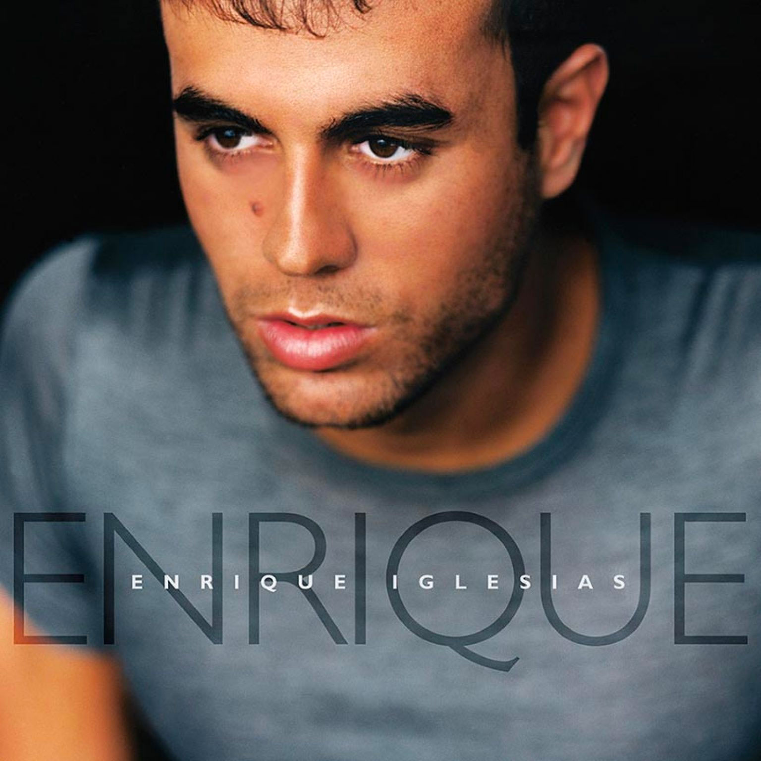 Enrique El álbum que convirtió a Enrique Iglesias en una estrella
